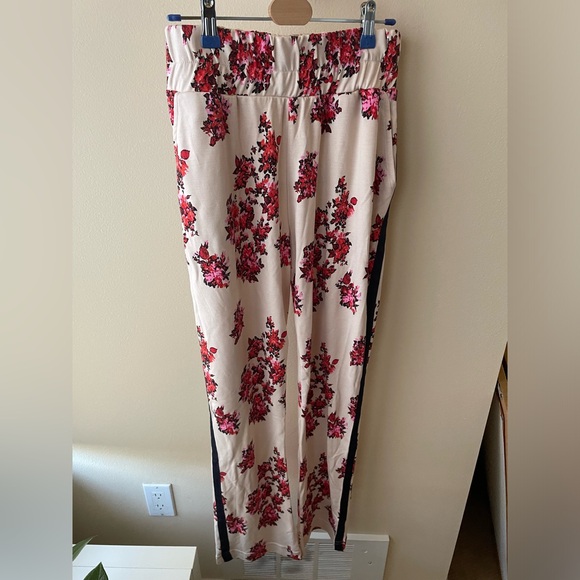NEW Baum Und Pferdgarten Jaffa Floral Print Pants size M - Picture 2 of 14